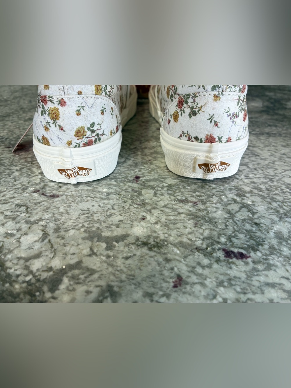 Women’s Vans Cream Slip-On Sneakers with Floral/Marshmallow  print - Picture 6 of 16